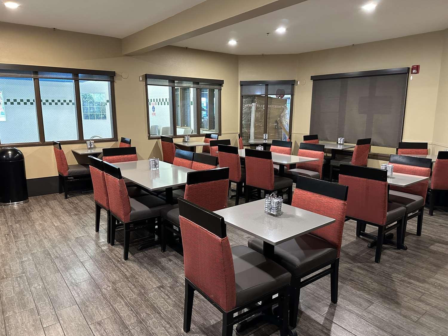 Best Western Columbia River Waterfront Hotel Astoria Ngoại thất bức ảnh