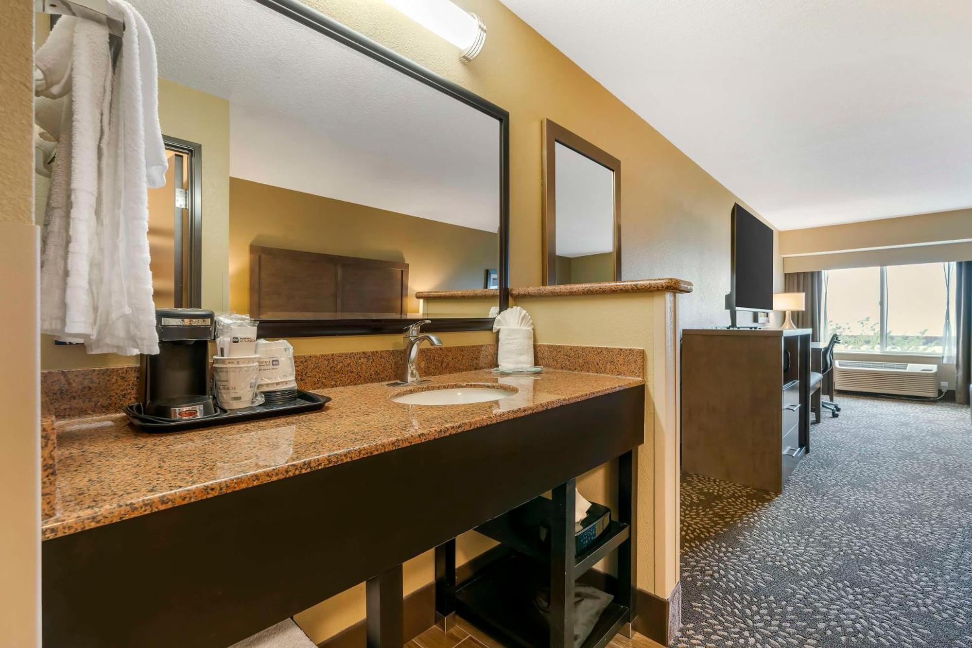 Best Western Columbia River Waterfront Hotel Astoria Ngoại thất bức ảnh